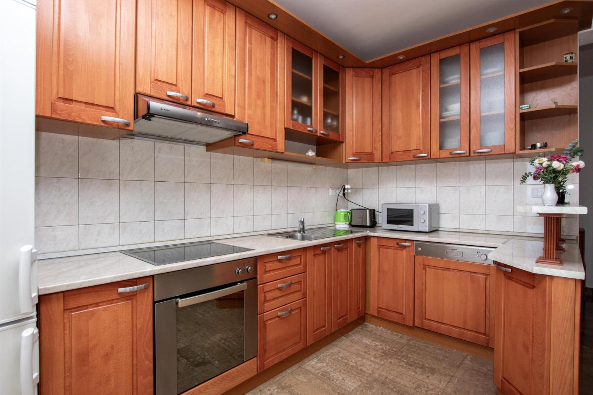 Apartment Zdravko Омиш Экстерьер фото
